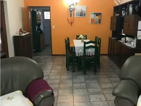Casa y dpto. en venta en Benavidez