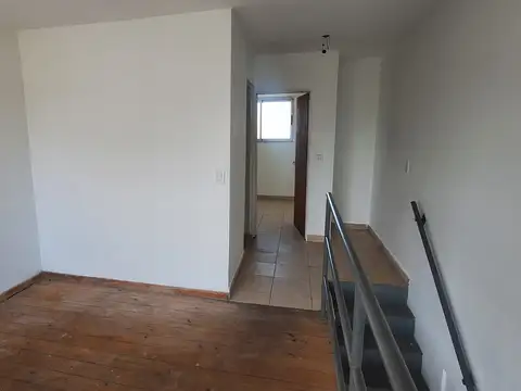 Alquiler Departamento Dúplex Tres Ambiente - Haedo 1191 - San Miguel