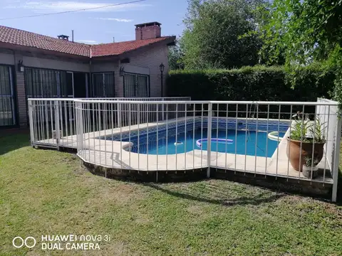 Casa en Venta en Playa de Oro 3 dormitorios 3 baños con pileta