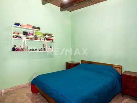 CASA VENTA LA MERCED CHICA CON PILETA 3 DORM