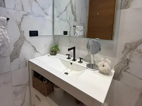 Hermosa casa a estrenar en country Banco provincia