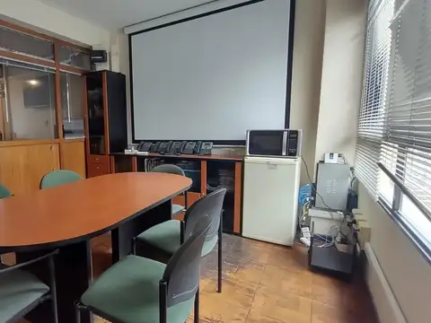 Oficina en Venta al Este
