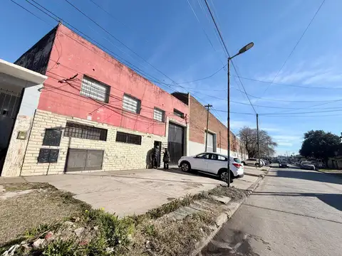 Venta GALPON DEPÓSITO 826 m2 cubiertos Quilmes