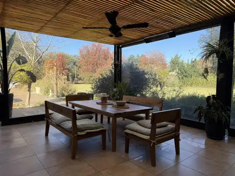Casa 7 ambientes con 4 baños