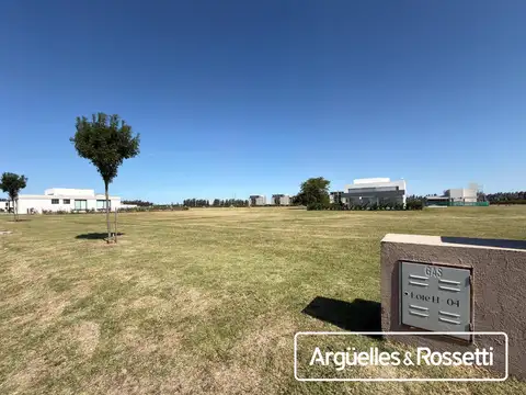 Los Pasos 4, Fisherton