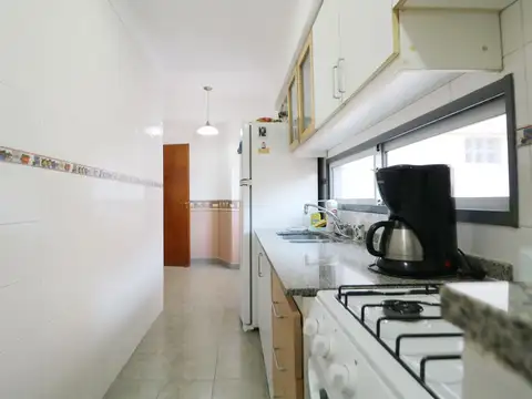3 AMBIENTES CFTE LUMINOSO CON BALCON V CRESPO