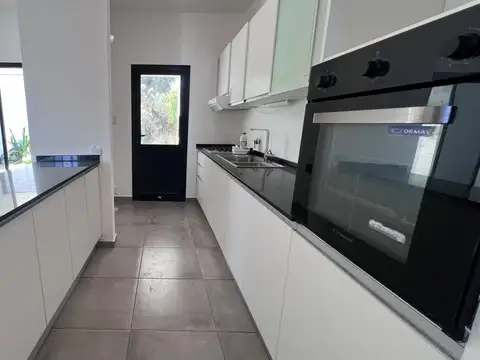 Depto Tipo Casa en Alquiler en La Cuesta, $ 1.950.000
