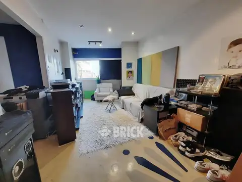 SEMIP EN TRIUNVIRATO AL 3000 - FRENTE IMPECABLE BALCON