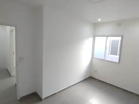 MODERNO DUPLEX 3 AMB C/COCHERA EN BANFIELD!