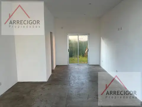 Local en Alquiler en Manuel B Gonnet, $ 560.000