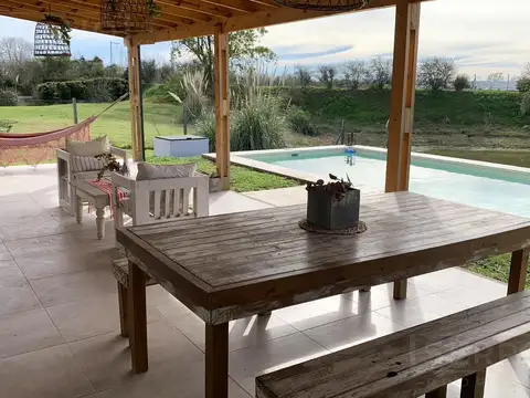 Casa en Alquiler en El Canton, USD 1.600