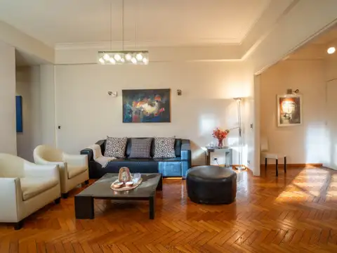 4 ambientes con dependencia Estilo Frances Reciclado | Monserrat