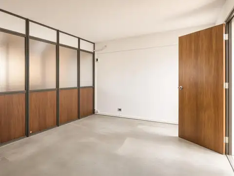 Oficina en Alquiler al Este