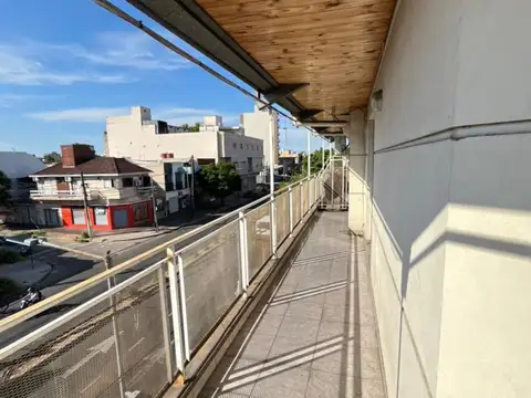 Av Pte Peron 3600, Piso 2