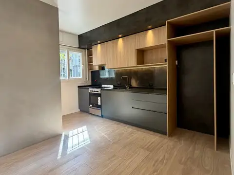 Depto Tipo Casa en Venta de 4 ambientes