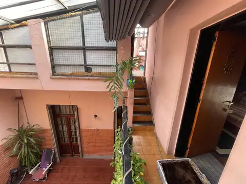 Depto Tipo Casa en Venta en Abasto, USD 90.000