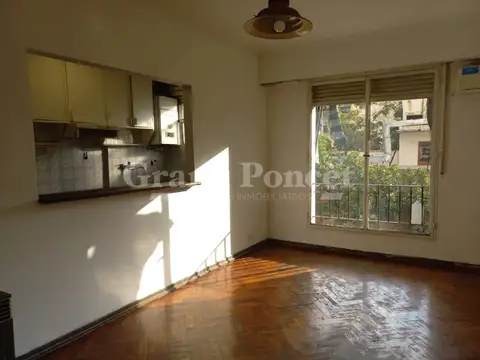 Venta Departamento de 3 Ambientes al Frente en Esquina