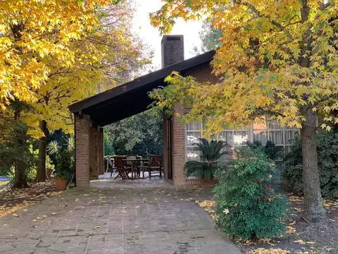 Casa en Alquiler de 4 dormitorios