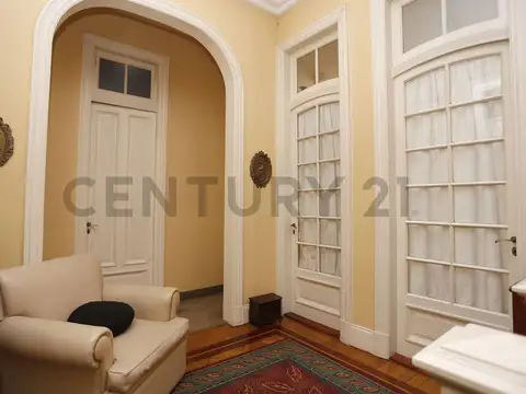 Venta Casa Estilo Petit Hotel, Lote propio.