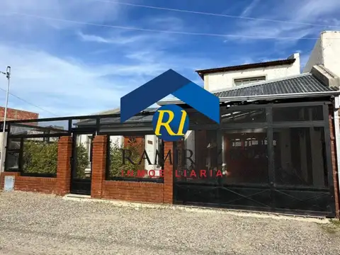 CASA EN VENTA - SANTA CRUZ - RIO GALLEGOS - COMISARIO JULIO CANTIN  Nº800