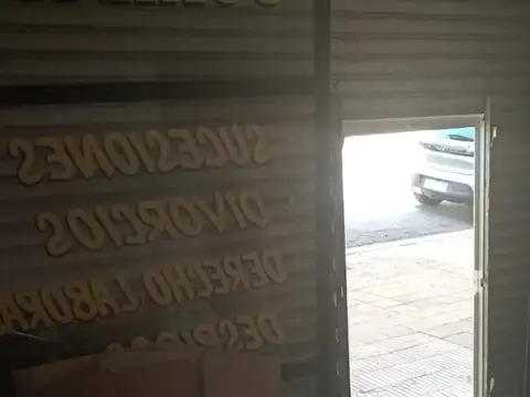 Se vende departamento mas 2 locales en San justo