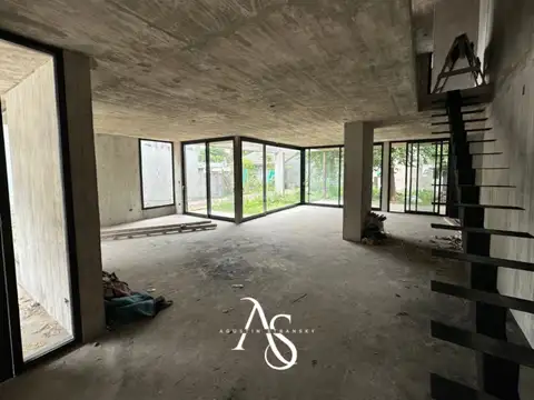 Casa en Venta al Oeste