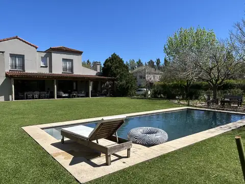 Casa en Alquiler Temporal en Santa Barbara, USD 3.500