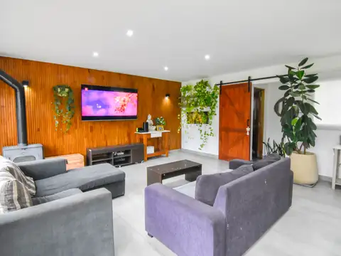 Casa 5 amb. gran parque+ e/varios autos- Apto crédito- Acantilados