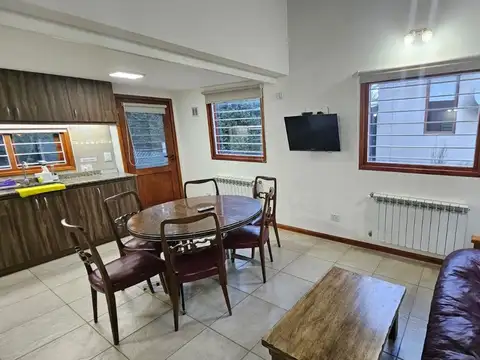 Depto Tipo Casa 2 ambientes con 1 baño