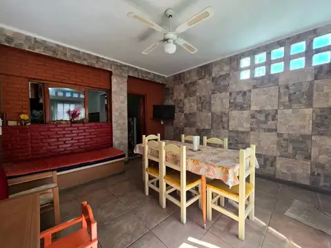 Depto Tipo Casa en Venta con 1 cocheras