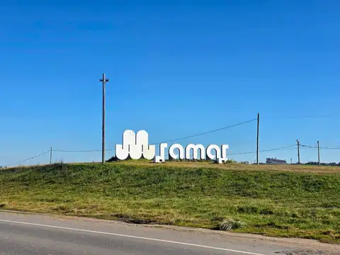 Venta Ph al frente totalmente independiente  con garaje centro Miramar