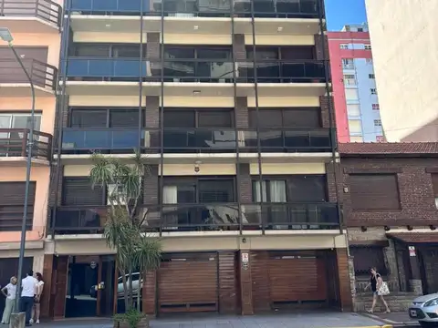 Departamento en venta - 3 Dormitorios 1 Baño - Mar del Plata