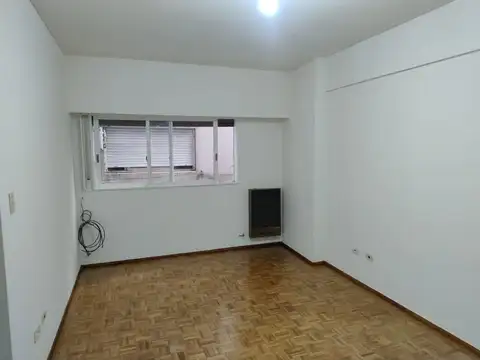 Las Heras 2900, Piso 2