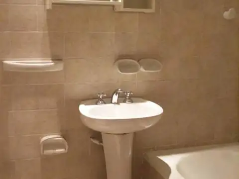 Depto Tipo Casa en Venta 49 años