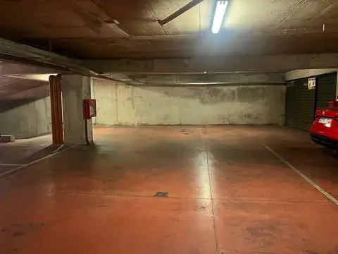 VENTA DE COCHERA CUBIERTA EN GODOY CRUZ NATANIA 50