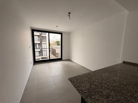 Sábato 3400, Piso 2