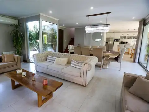 Casa en Venta en Ezeiza, USD 890.000