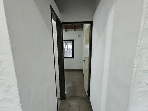 Casa 2 ambientes con 1 baño
