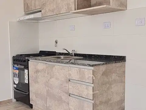 Departamento en Alquiler en Caseros, $ 520.000