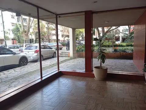 Excelente 3 amb. a 2 c/ de Av Libertador. 3 de Est Vte Lopez-