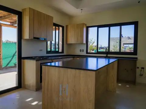 Casa en Venta en Carrodilla La Puntilla, USD 375.000