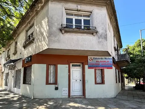 Esquina uso comercial o profesional