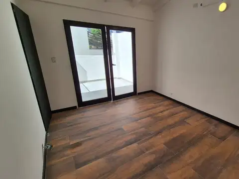 Depto Tipo Casa en Venta en Villa Crespo, USD 265.000