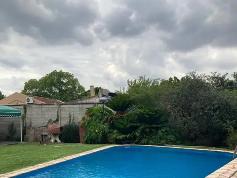 Casa 7 ambientes con 5 baños