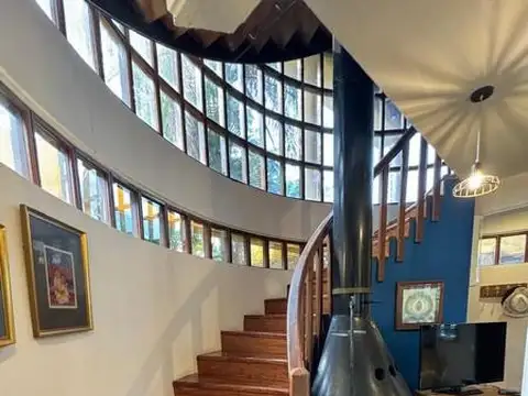 Casa en Venta con 6 cocheras