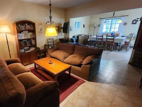 CASA 5 AMBIENTES EN VENTA APTO CREDITO GUILLON