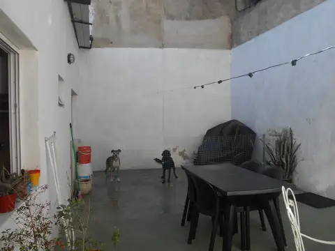 Depto Tipo Casa en Alquiler en Liniers, $ 950.000