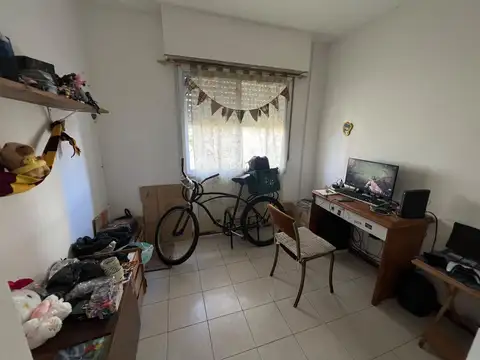 Venta Departamento de 4 ambientes en el Barrio Güemes