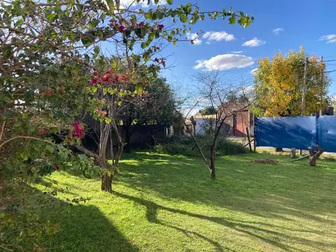 ALQUILER DE CASA CON AMPLIO JARDÍN EN JOSÉ C PAZ