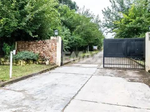 La Calderilla. RN 9. Urbanización San Roque. Lote 100
